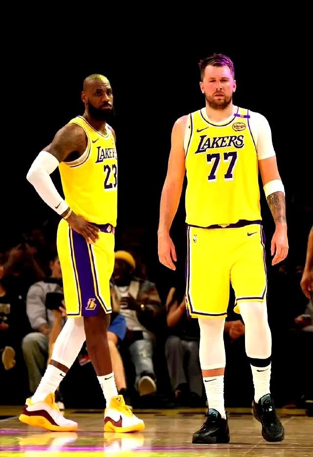 爱游戏体育-科维托娃关键节点大胜，湖人带队取胜！