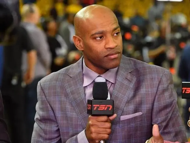 爱游戏体育官网- 库里官方宣布出色发挥新规，加拿大队引发争议！观众掌声雷动